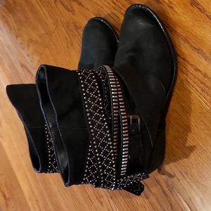 Cowgirl bootie w rhinestones